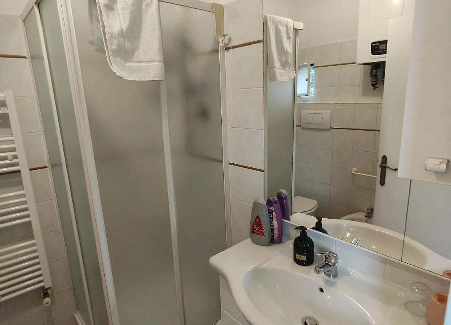 Ferienwohnung Piramide Gold Rom Apartment