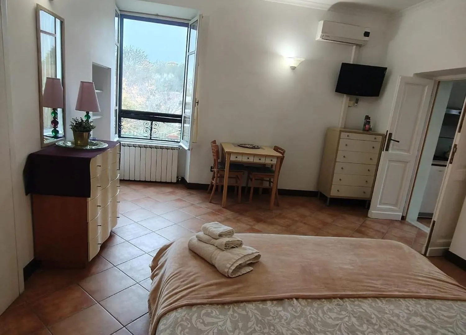 Ferienwohnung Piramide Gold Rom