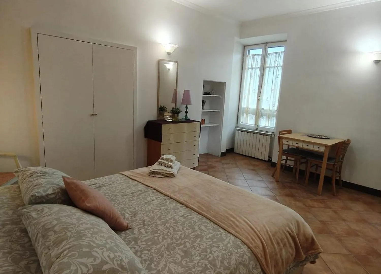 Ferienwohnung Piramide Gold Rom Apartment