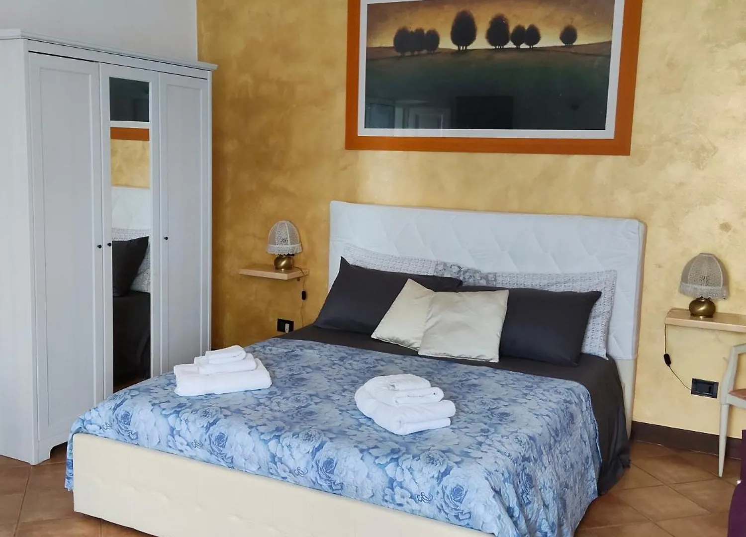 Apartment Ferienwohnung Piramide Gold Rom Italien